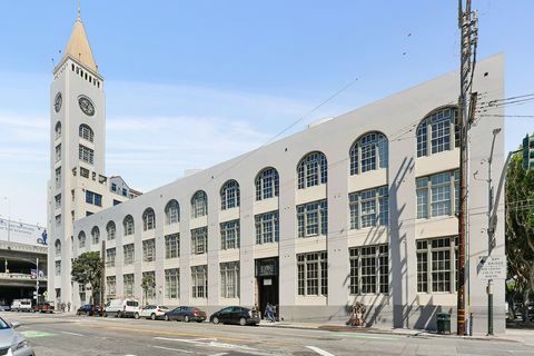 Stanovanje v penthouseu z urami San Francisca