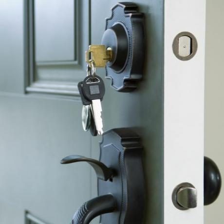 4 načini, kako prelisičiti vlomilca - varnost doma