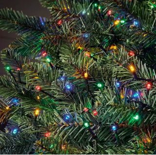 600 LED luči za božično drevo - večbarvne