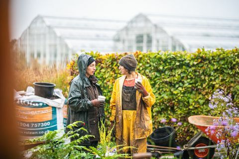 Kate Savill in Tamara Bridge, zmagovalki v oddaji The Great Gardening Challenge 5. kanala