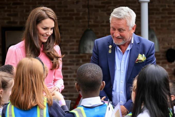 valižanska princesa kate middleton obišče rhs cvetlično razstavo v chelseaju 2023 na sliki je na savillovem vrtu, ki ga je oblikoval mark gregory