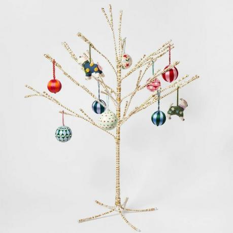 Veliko božično drevo s kovinsko nitjo, belo in zlato