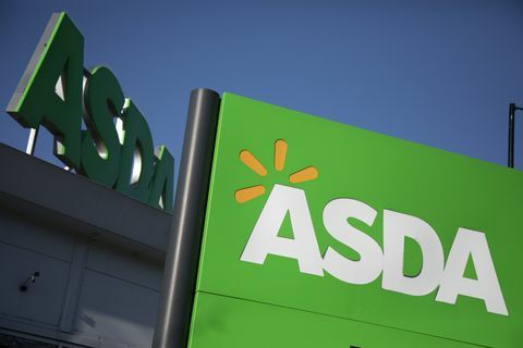 Supermarket Asda v Londonu