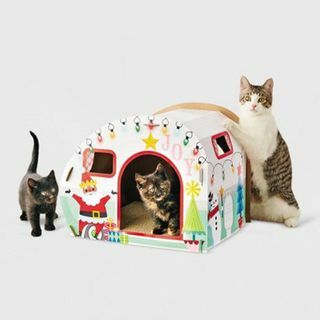 Klasična hiša za božične avtodome za mačke