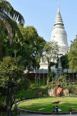 Tempelj wat phnom v phnom penhu, kambodža