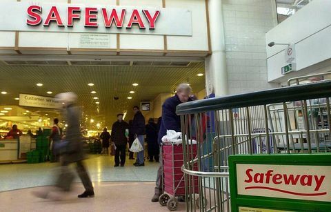 Splošni pogled supermarketa Safeway v središču Londona