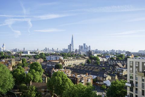 Londonska stanovanjska četrt z vidika poslovne četrti