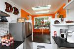 Olivia Wilde je pomagala pri oblikovanju Dunkinove drobne hiše, ki jo lahko rezervirate na Airbnb