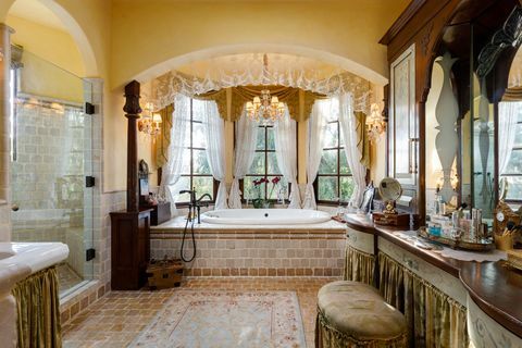 kopalnica srednjeveškega sloga