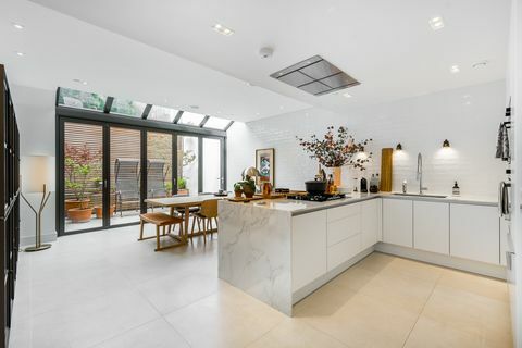 31 Trg Rainsborough - London - jedilnica - John D Wood & Co