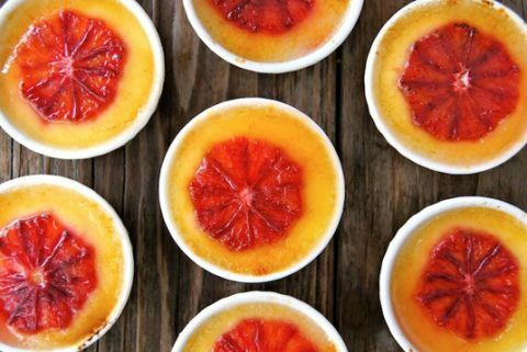 krvno oranžni šampanjec creme brulee