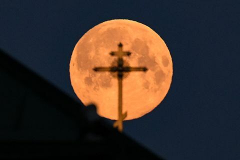 RUSIJA-ASTRONOMIJA-SUPERMOON