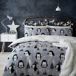 Komplet božičnih odej iz udobnega pingvinskega flisa