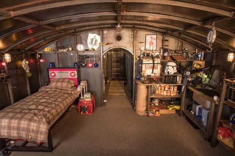 Cuprinol Shed of the Year - Colin Furze Secret Bunker - Ožji izbor 2017 #Notashed