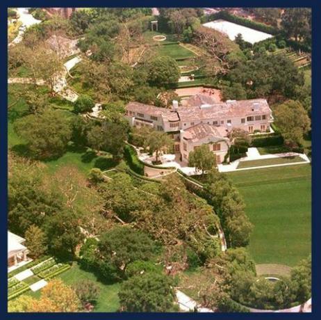 jeff bezos la home warner Estate