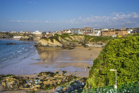 Združeno kraljestvo, jugozahodna Anglija, cornwall, newquay, pogled na tovansko plažo in tovanski otok