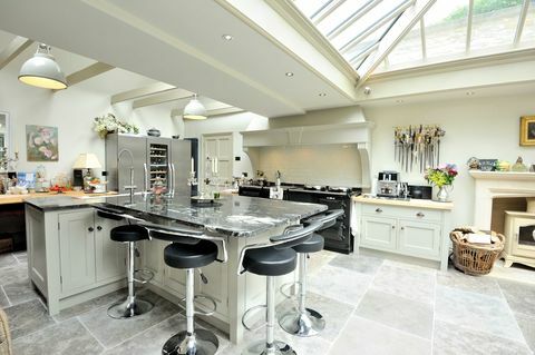 Otok Marston Court Kitchen - Humberts