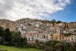 Cammarata na Siciliji ponuja nove stanovalce brezplačne domove