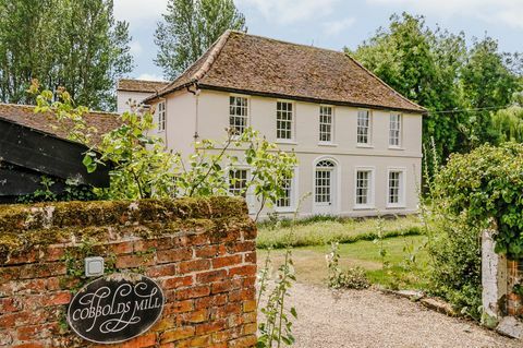 Cobbolds Mill - Suffolk - Carter Jonas - vrata