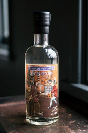 Švedska rose gin podjetja That Boutique-y Gin Company in švedska destilarna Hernö