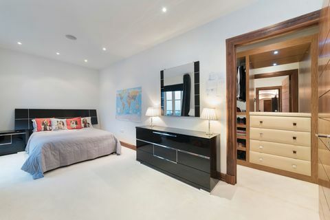 Winston Churcill Eccleston Square lastnina spalnice apartma - Savills