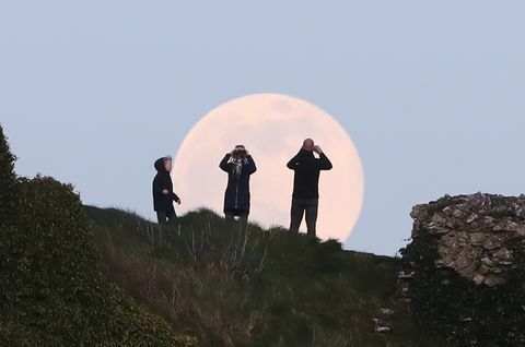 Rožnati Supermoon